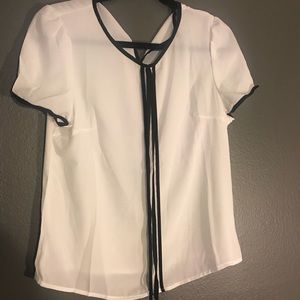5/$25 Black and White Work Top